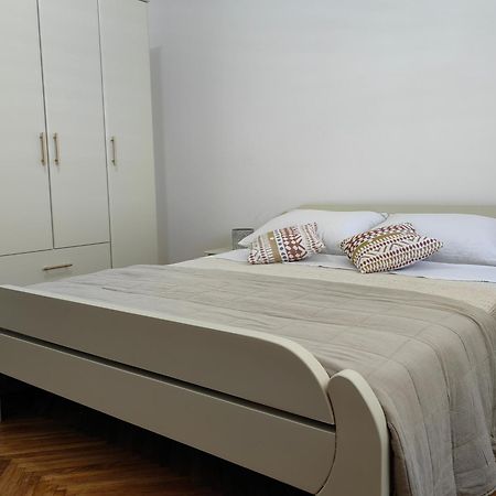 Orient Apartman Sremska Kamenica Εξωτερικό φωτογραφία