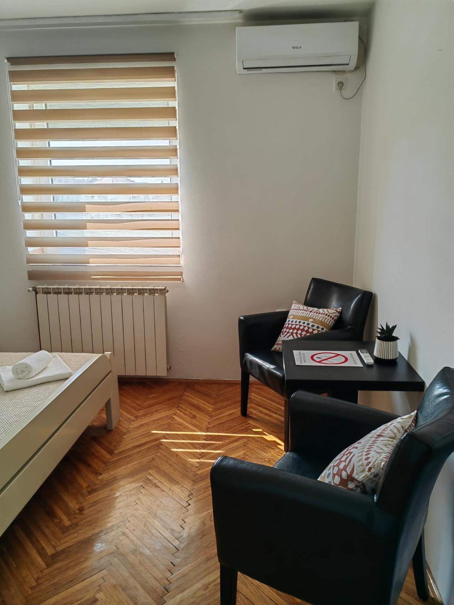 Orient Apartman Sremska Kamenica Εξωτερικό φωτογραφία